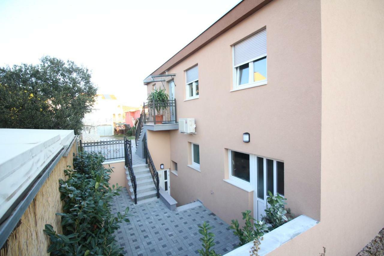 Вилла Lux Haus Трогир Экстерьер фото