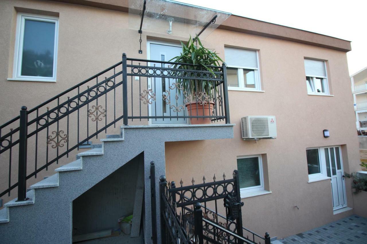 Вилла Lux Haus Трогир Экстерьер фото